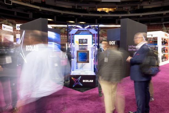 2025 SuperCompute Showroom Floor 